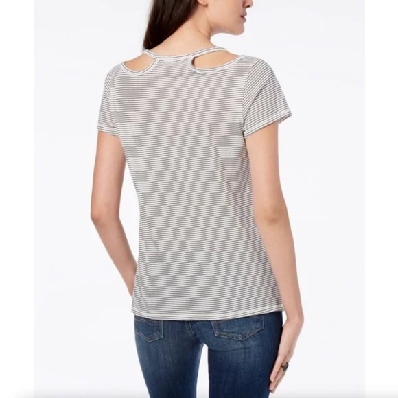 Lucky Brand Womens Flowers Printed Graphics V-Neck Cutout Tee Size Small - Picture 3 of 9